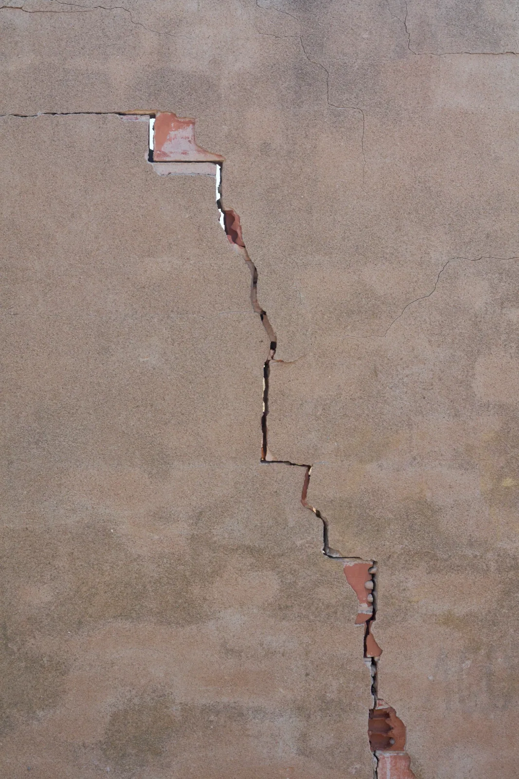 Foundation crack repair in Calgary home – basement renovation and restoration by LBProjects