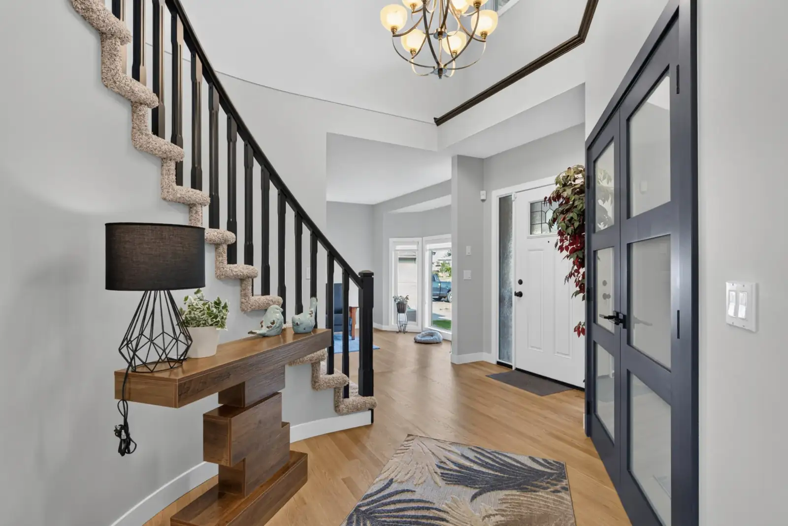 Curved Staircase & Interior Refresh