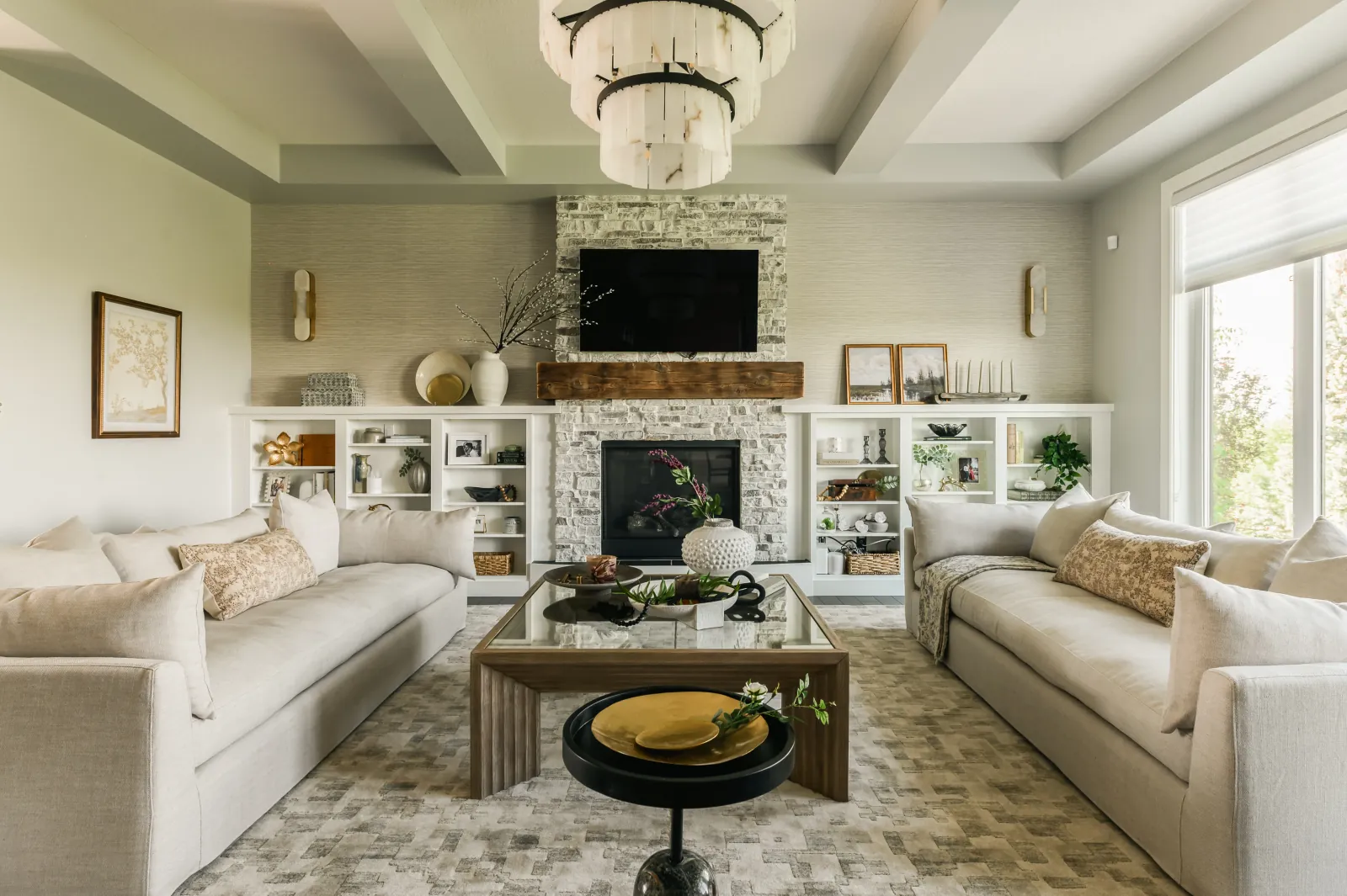 Artesia, De Winton Complete Home Renovation
